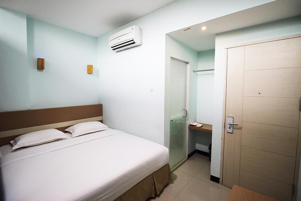 Amaliun Hotel Medan Exterior foto